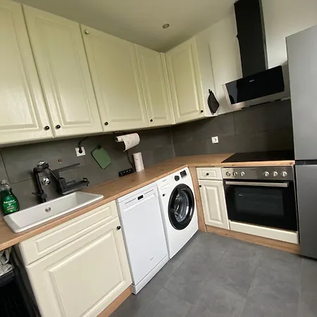 Blaue Lagune 2,5 Balkon Smarttv Kueche Wifi * דיסבורג